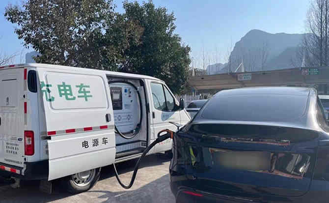 科尔沁左翼后旗汽车搭电